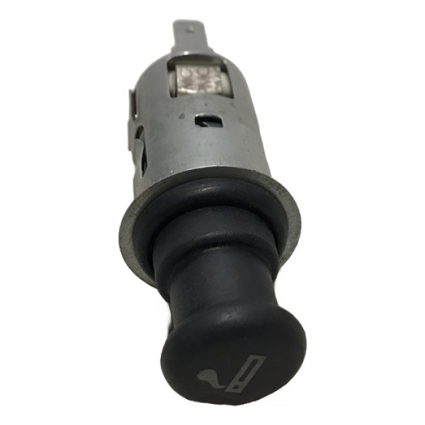 Tomada Acendedor De Cigarros Usado Ford Fiesta Original