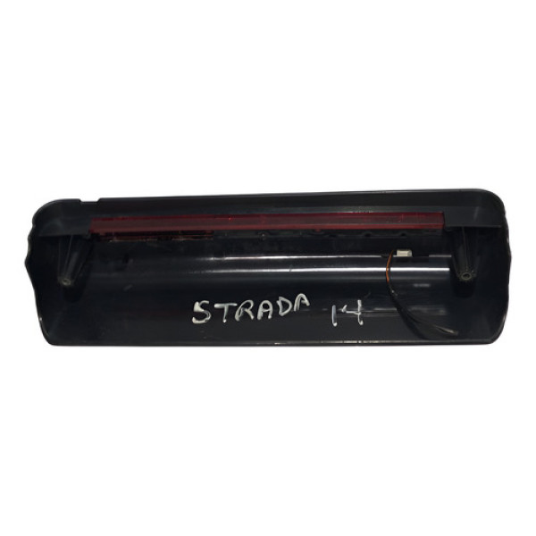 Luz Freio Break Light Fiat Strada Original 2014