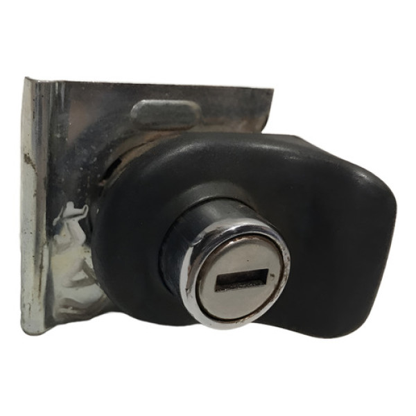 Fechadura Tampa Traseira Volkswagen Gol 95/98 Usado Orig